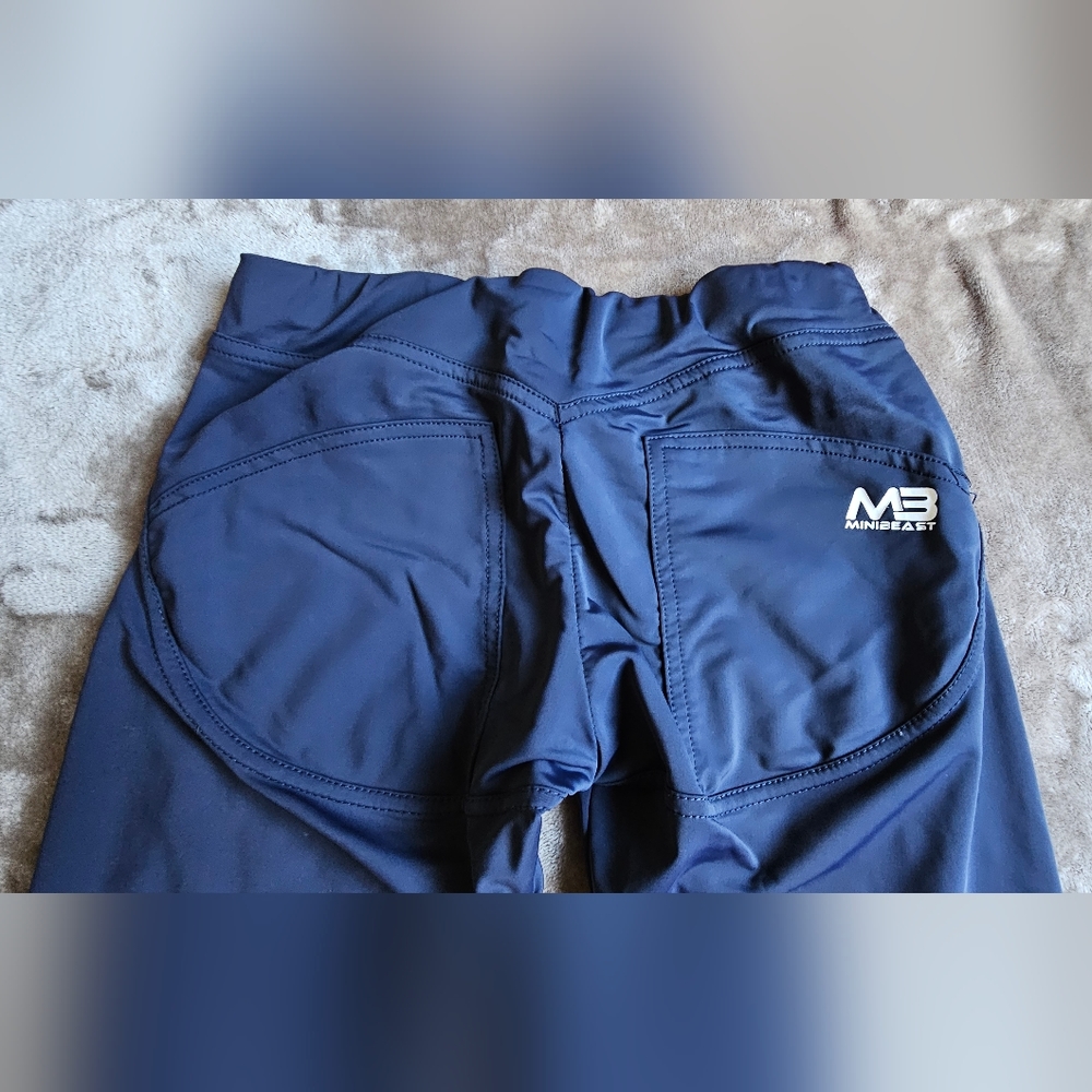 Mini Beast apparel OG leggings in Navy. Size S - Picture 6 of 7